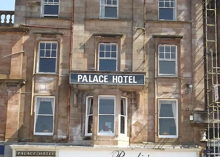 Palace Hotel - Small Hotel